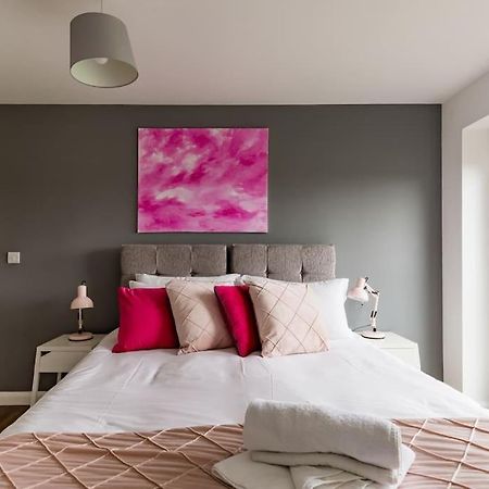 Tm - Rana Court 1 Bedroom Apartment With Balcony Oxford Exterior photo