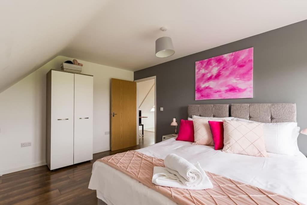 Tm - Rana Court 1 Bedroom Apartment With Balcony Oxford Exterior photo